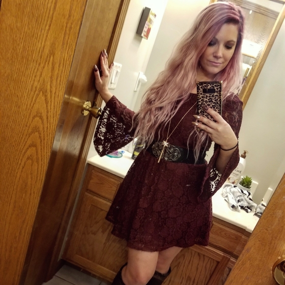 Meet your Posher, Stacey - Picture 3 of 4